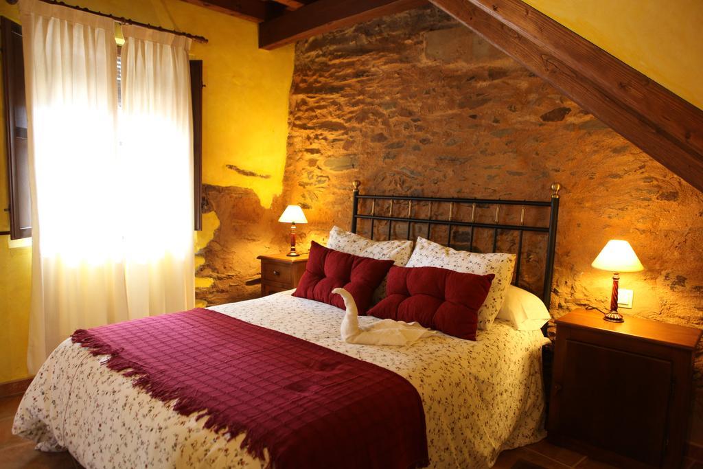 Apartamentos Rurales La Solana Robledillo De Gata Extérieur photo