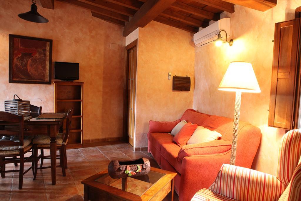 Apartamentos Rurales La Solana Robledillo De Gata Extérieur photo